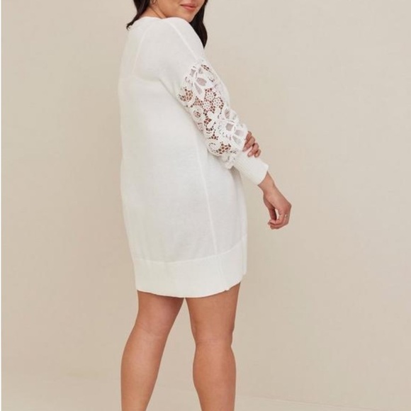 Torrid Cardigan Eyelet Lace Balloon Sleeve Sweater size 2X - Picture 3 of 7